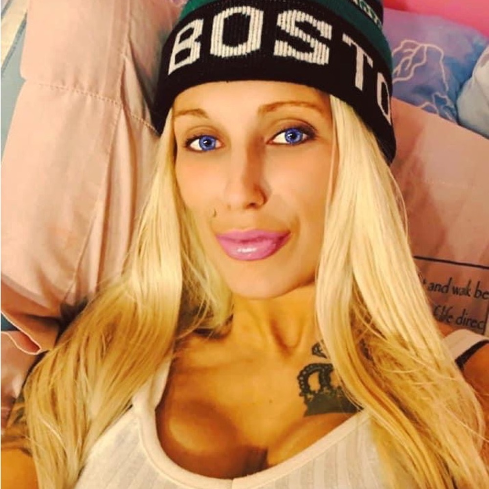My name is Megan I’m from Boston, read below ⬇️ in my bio to get to know me‼️